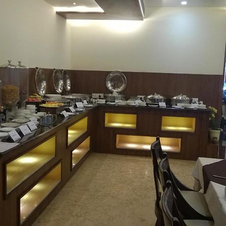 Hotel Seven Hills Tower Agra  Extérieur photo