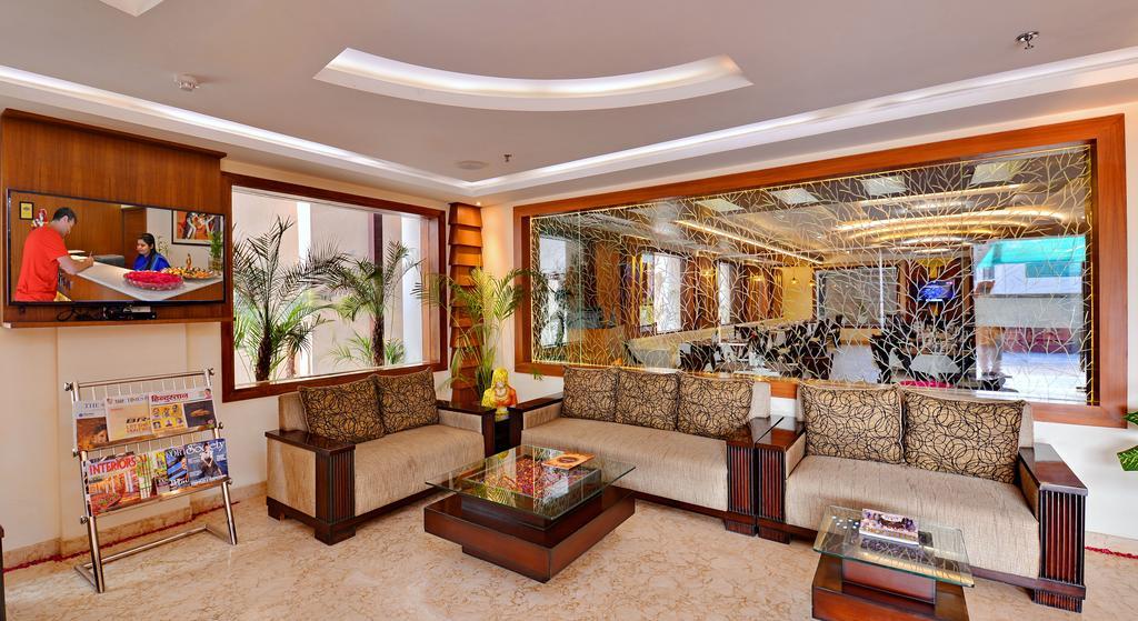 Hotel Seven Hills Tower Agra  Extérieur photo