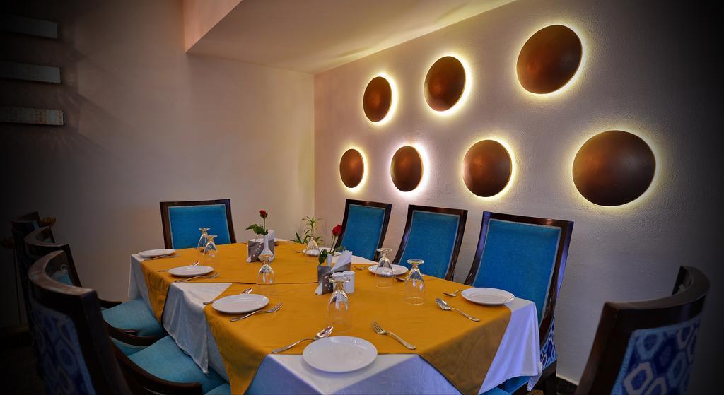 Hotel Seven Hills Tower Agra  Extérieur photo