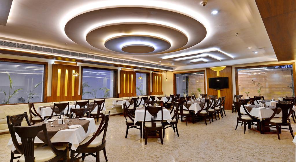 Hotel Seven Hills Tower Agra  Extérieur photo