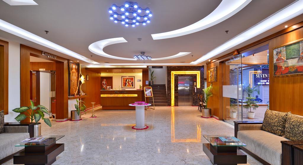 Hotel Seven Hills Tower Agra  Extérieur photo