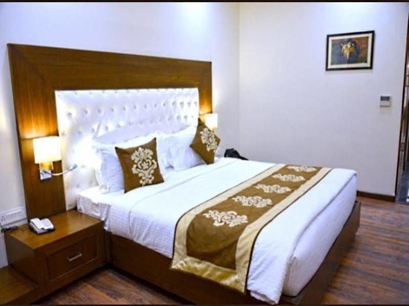 Hotel Seven Hills Tower Agra  Extérieur photo