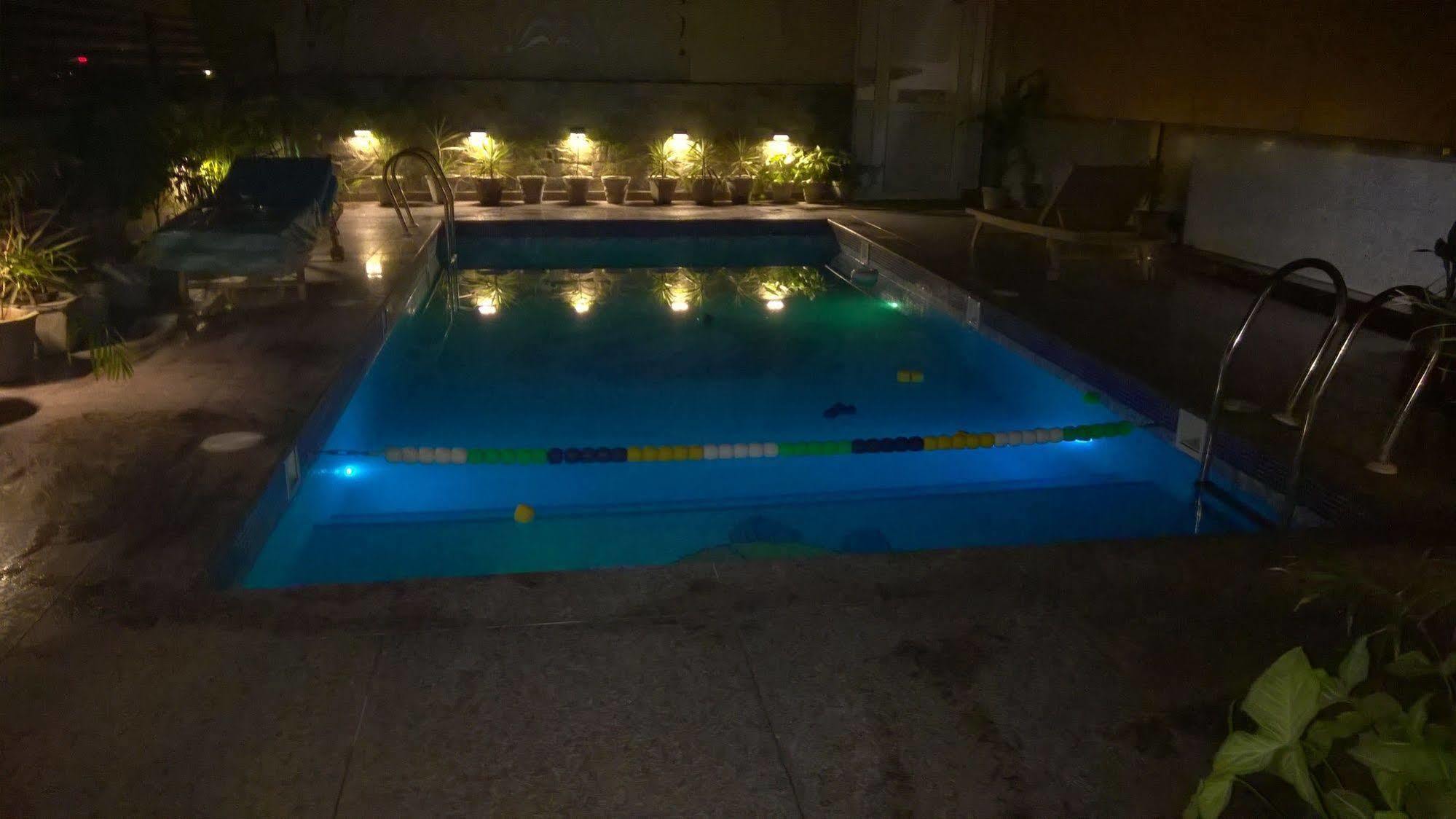 Hotel Seven Hills Tower Agra  Extérieur photo