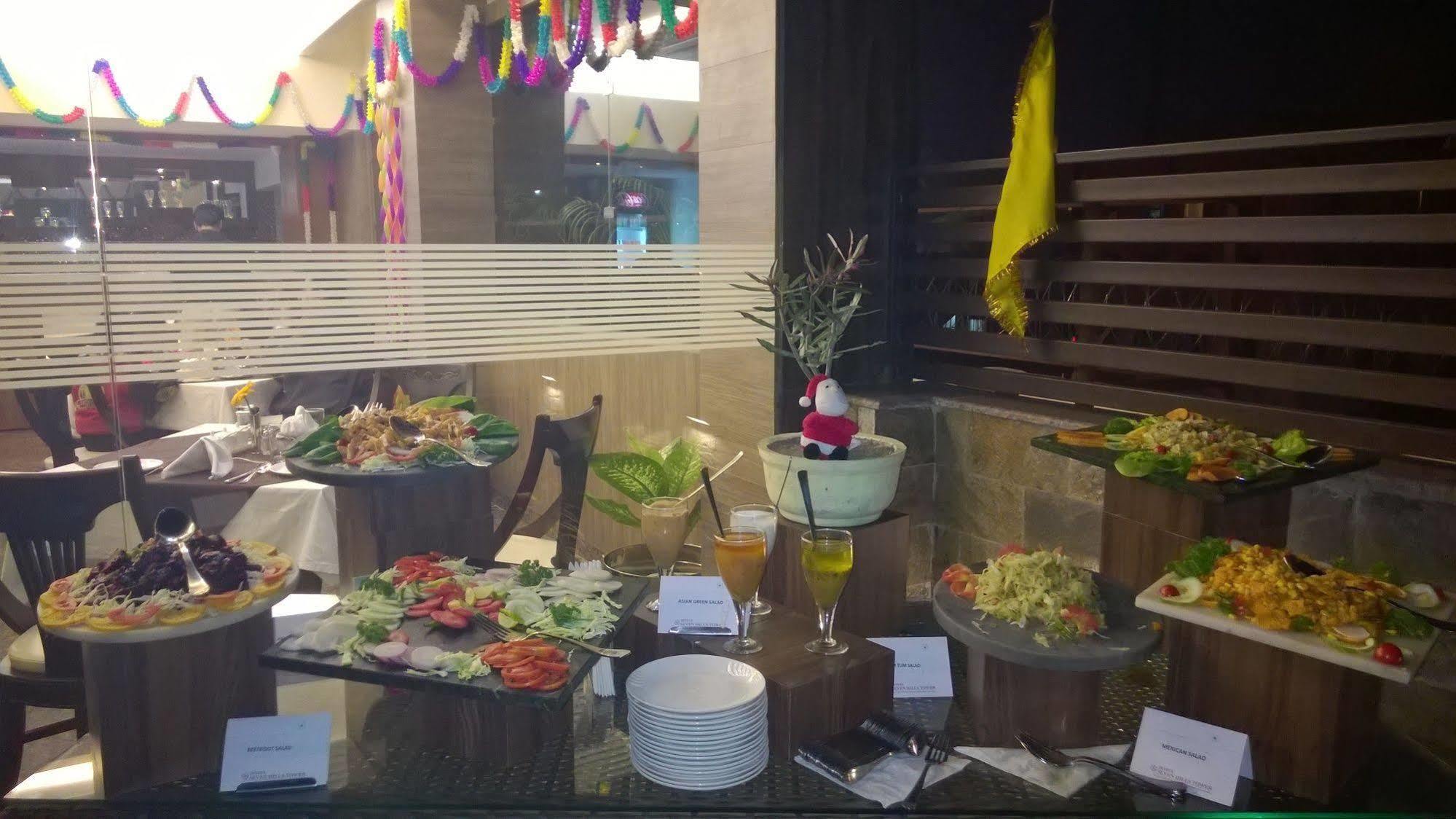 Hotel Seven Hills Tower Agra  Extérieur photo